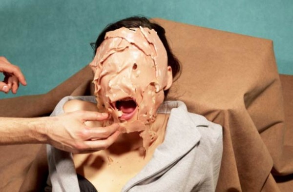 toilet-paper-Maurizio-Cattelan-Pierpaolo-Ferrari-6