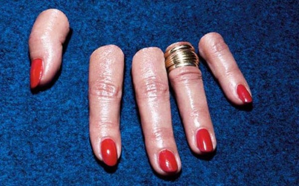 toilet-paper-Maurizio-Cattelan-Pierpaolo-Ferrari-9