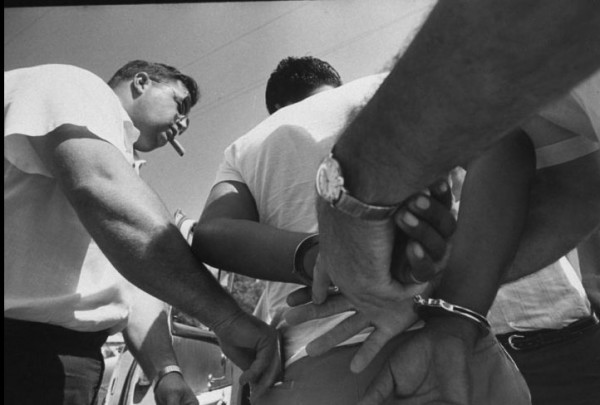 Juxtapoz-LifeDrugWar-03