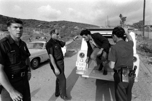 Juxtapoz-LifeDrugWar-08