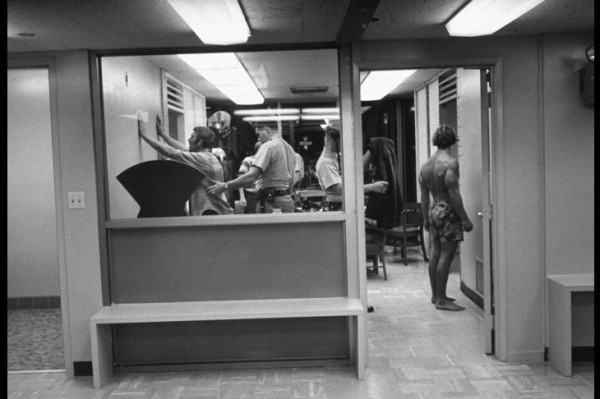 Juxtapoz-LifeDrugWar-15