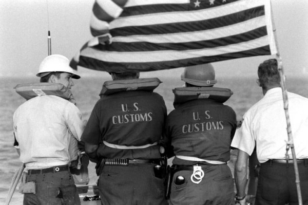 Juxtapoz-LifeDrugWar-17